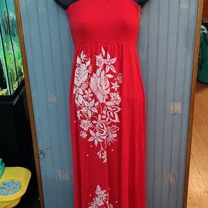 NWOT Beautiful Maxi Dress Strapless